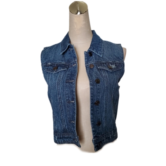 fiore Jackets & Blazers - Fiore Women's Sleeveless Jean Jacket Sz M